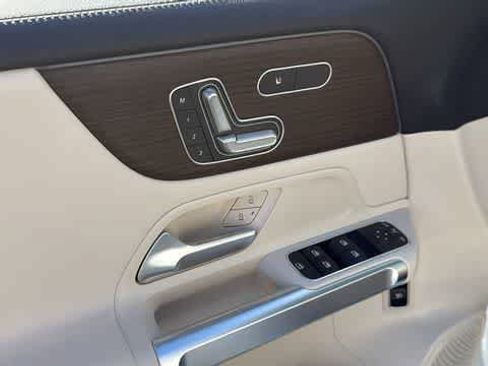 Certified 2025 Mercedes-Benz GLB 250 4MATIC image 14