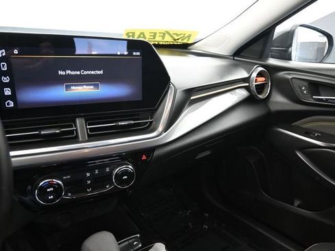 Used 2024 Chevrolet Trax ACTIV w/ Driver Confidence Package image 22