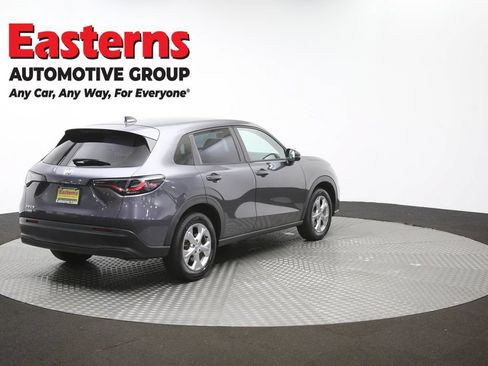 Used 2023 Honda HR-V LX image 39