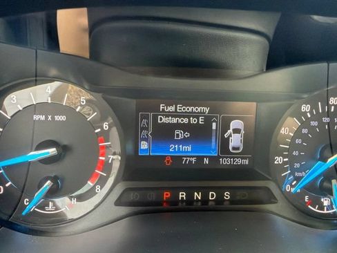 Used 2014 Ford Fusion SE FWD image 11