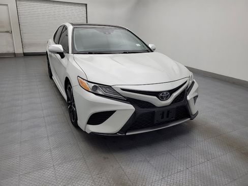 Used 2020 Toyota Camry XSE image 14