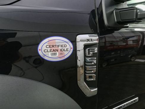 Used 2022 Ford F550 4x4 Regular Cab Super Duty image 7