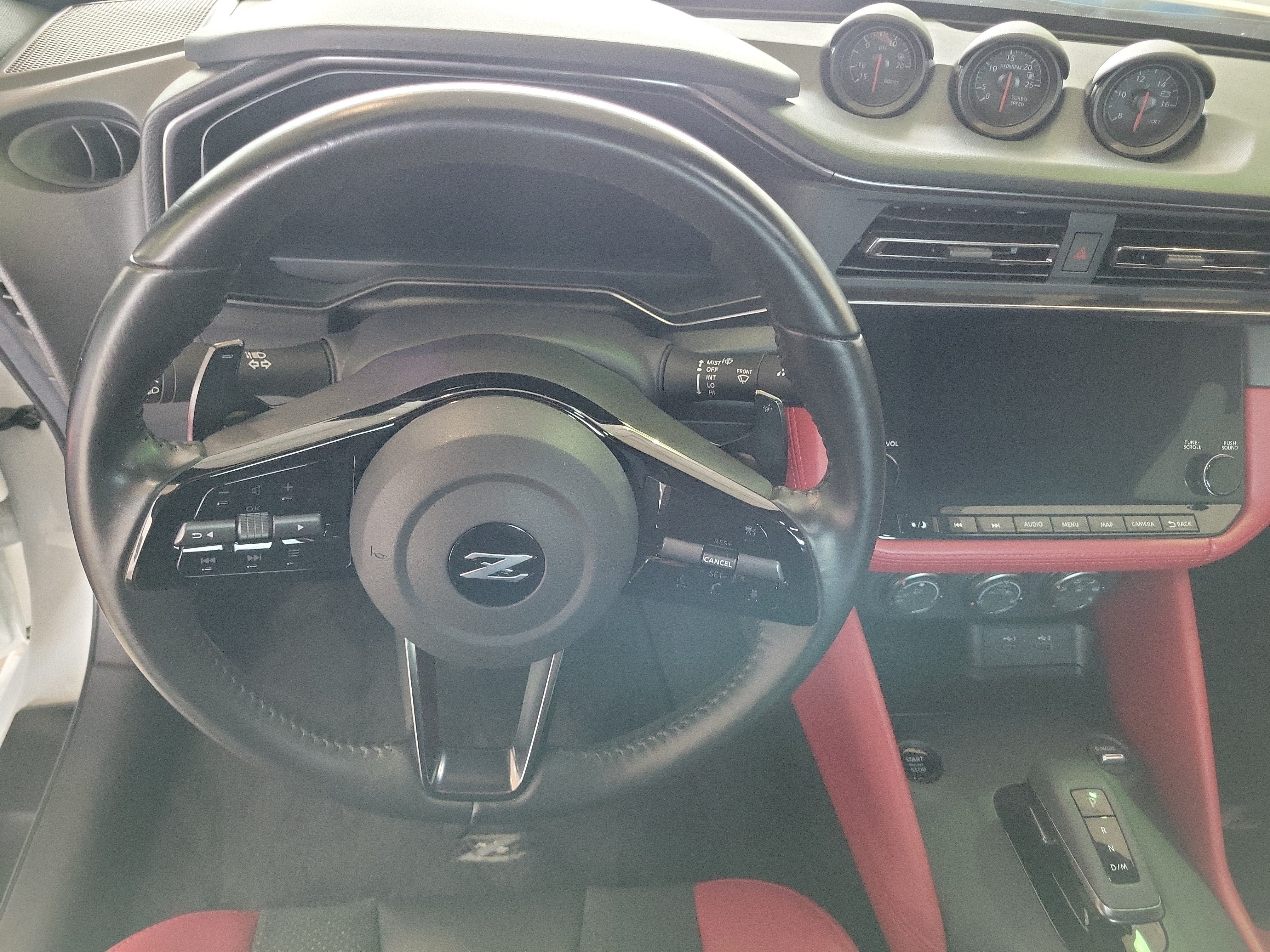 Used 2024 Nissan Z Performance w/ Floor Mat Package RWD image 16