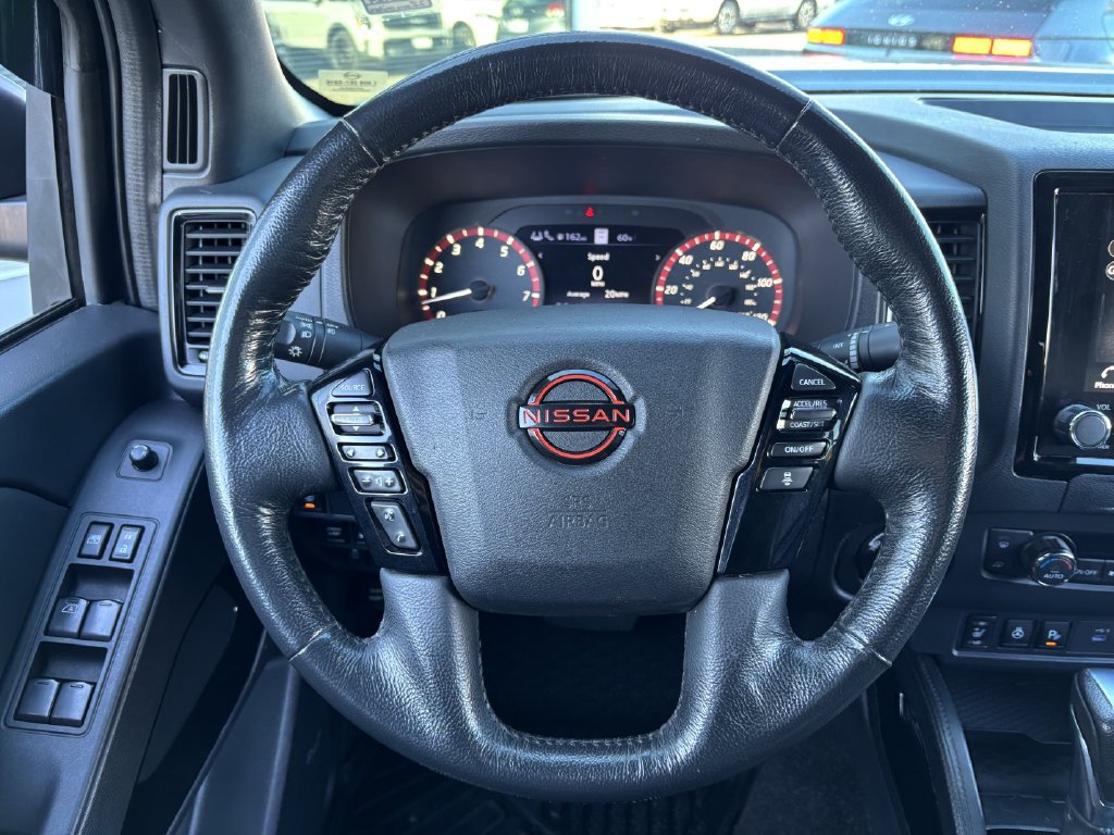 Used 2022 Nissan Frontier PRO-4X AWD/4WD image 13