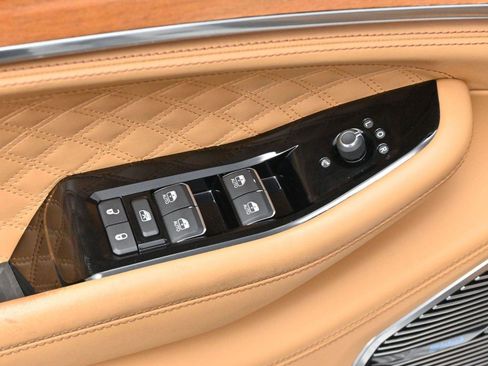 Used 2023 Jeep Grand Cherokee L Summit image 11