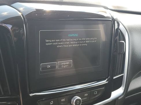 Used 2018 Chevrolet Traverse LT w/ LPO, Floor Liner Package AWD/4WD image 17