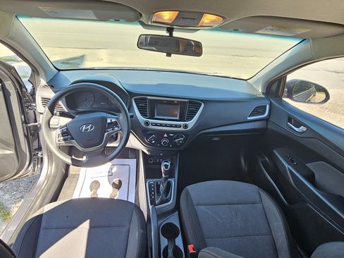 Used 2019 Hyundai Accent SE image 12