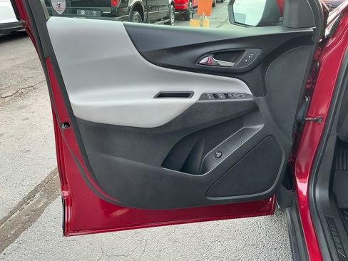 Used 2020 Chevrolet Equinox LT image 14