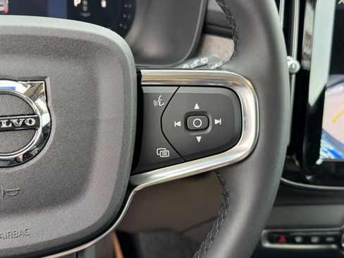 New 2026 Volvo XC40 B5 Core w/ Climate Package image 26