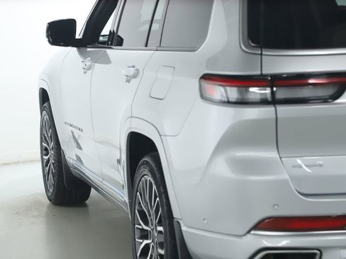 Used 2024 Jeep Grand Cherokee L Summit image 44