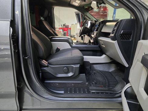 Used 2019 Ford F150 4x4 SuperCrew image 16