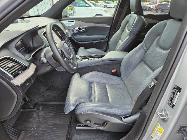 Certified 2024 Volvo XC90 B6 Ultimate w/ Lounge Package AWD/4WD image 18