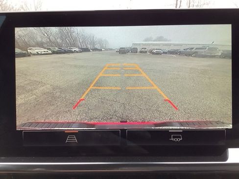 Used 2024 GMC Sierra 1500 Elevation image 32