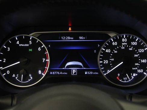 Used 2022 Nissan Sentra SR w/ Midnight Edition FWD image 18