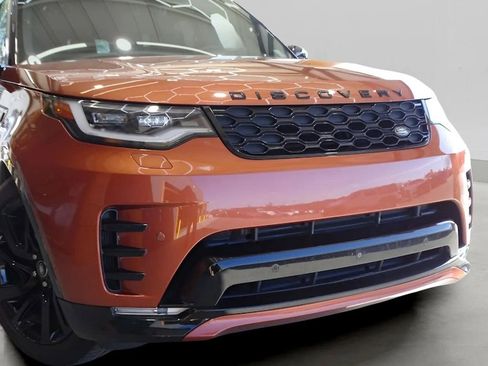 Used 2022 Land Rover Discovery HSE R-Dynamic image 7