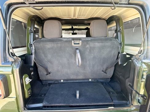 Used 2021 Jeep Wrangler Sport image 29