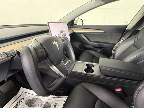 Used 2023 Tesla Model 3 Standard Range RWD image 17