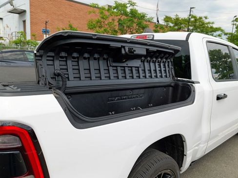 Used 2023 RAM 1500 Laramie AWD/4WD image 15