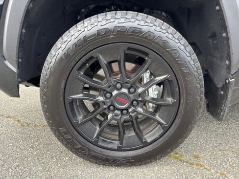 Used 2024 Toyota Tundra Limited image 9