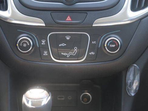 Used 2019 Chevrolet Equinox LT AWD/4WD image 21