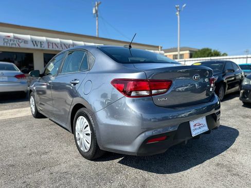 Used 2019 Kia Rio S FWD image 5
