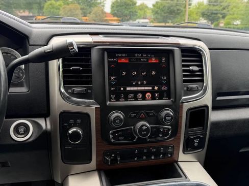 Used 2016 RAM 2500 Laramie w/ Cold Weather Group AWD/4WD image 19