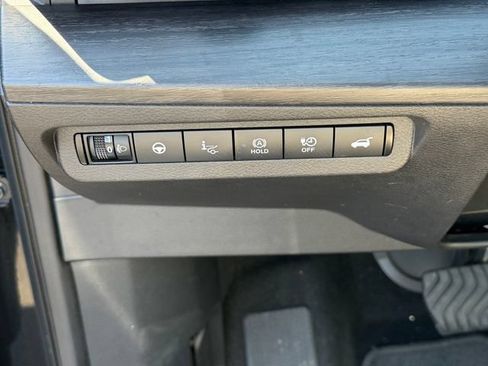Certified 2024 Nissan Ariya FWD image 12
