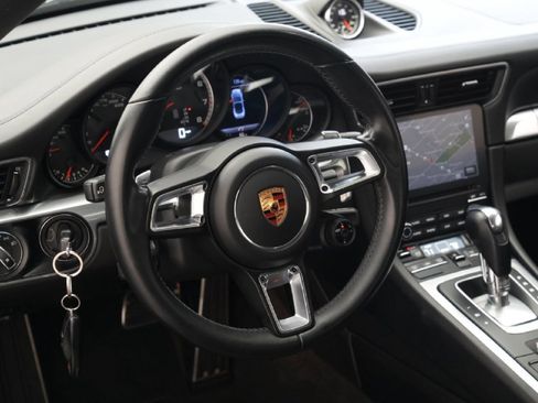 Used 2018 Porsche 911 Turbo AWD/4WD image 15