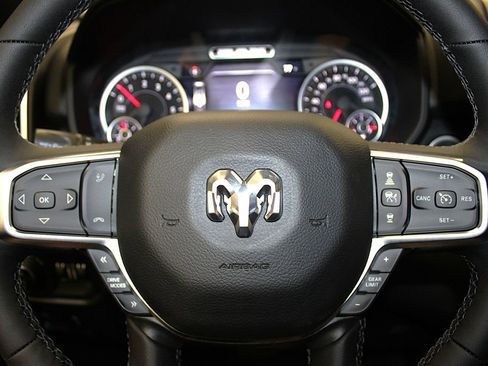 New 2026 RAM 1500 4x4 Crew Cab image 11