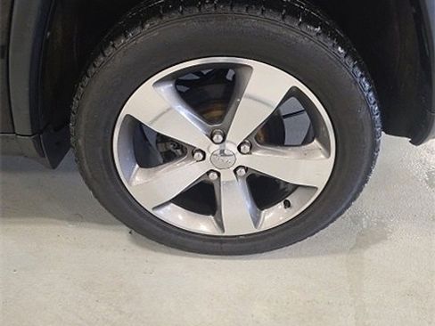 Used 2015 Jeep Grand Cherokee Limited image 7