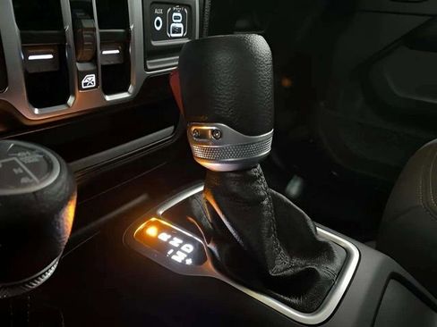 Used 2025 Jeep Wrangler Unlimited Sahara w/ Safety Group AWD/4WD image 53