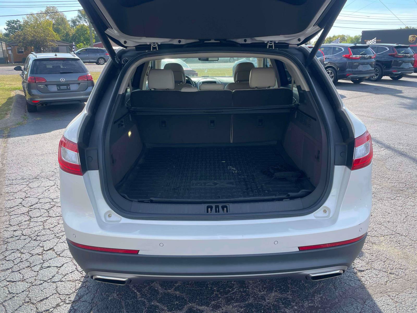 Used 2016 Lincoln MKX Reserve w/ Technology Package AWD/4WD image 7