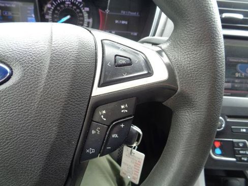 Used 2016 Ford Fusion SE FWD image 35