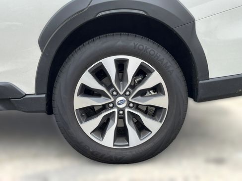 Used 2025 Subaru Outback Touring XT image 6