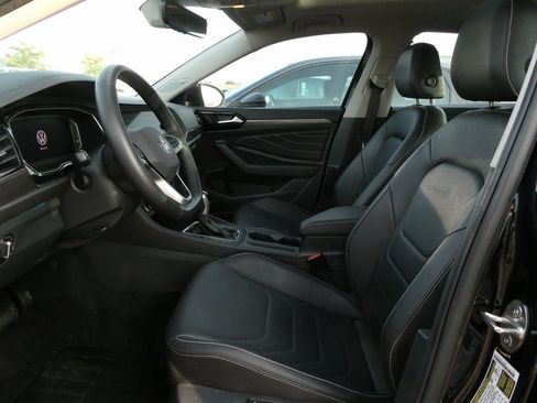 Used 2024 Volkswagen Jetta SEL image 29