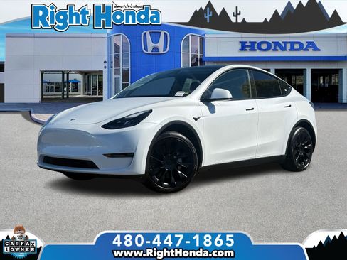 Used 2024 Tesla Model Y Long Range image 1