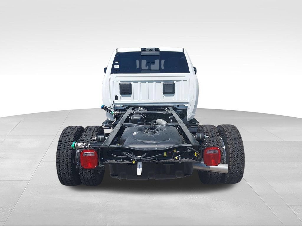 New 2026 RAM 5500 4x4 Crew Cab w/ Laramie Trim Package image 4