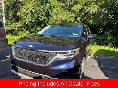 Used 2024 Kia Carnival LX FWD image 10