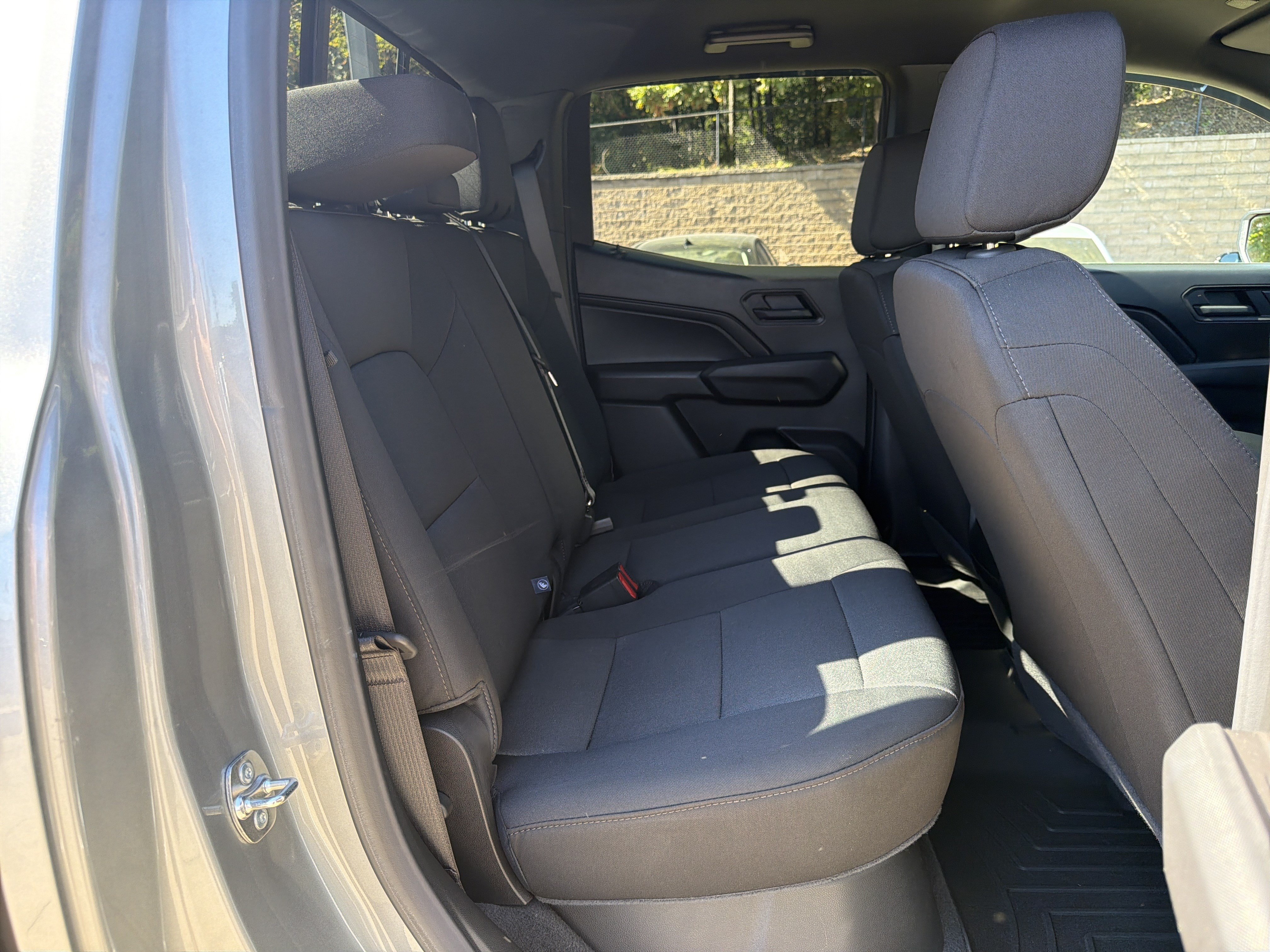 Used 2025 Chevrolet Colorado W/T w/ WT Convenience Package II AWD/4WD image 15