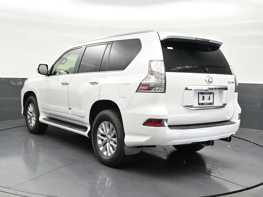 Used 2015 Lexus GX 460 w/ Premium Package AWD/4WD image 3