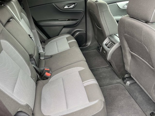 Used 2025 Chevrolet Blazer LT AWD/4WD image 20
