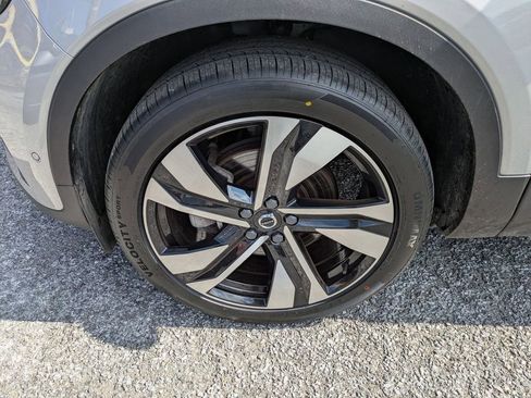 Used 2023 Volvo XC40 B5 Ultimate w/ Protection Package Premier image 27