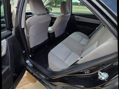 Used 2016 Toyota Corolla LE FWD image 12
