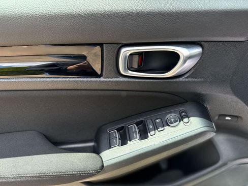 Used 2025 Honda Civic Sport image 15