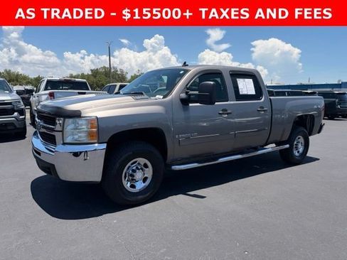 Used 2008 Chevrolet Silverado 2500 LT w/ EZ-Lift Tailgate Package AWD/4WD image 3