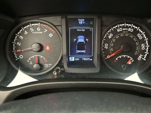 Used 2019 Toyota Tacoma SR w/ SR Convenience Package image 7