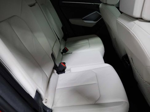 Certified 2025 Audi Q3 2.0T Premium w/ Convenience Package AWD/4WD image 32
