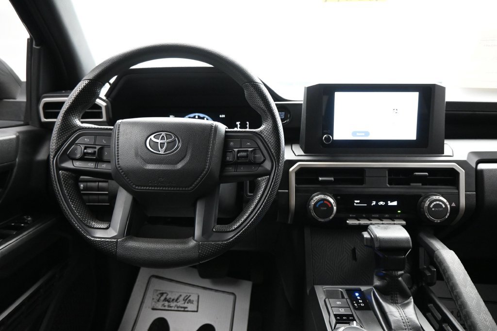 Used 2025 Toyota Tacoma SR AWD/4WD image 14