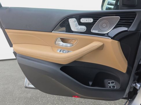 Certified 2024 Mercedes-Benz GLE 450e 4MATIC image 26
