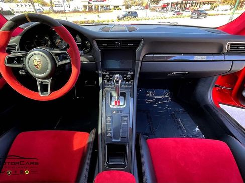Used 2018 Porsche 911 GT2 RS image 15